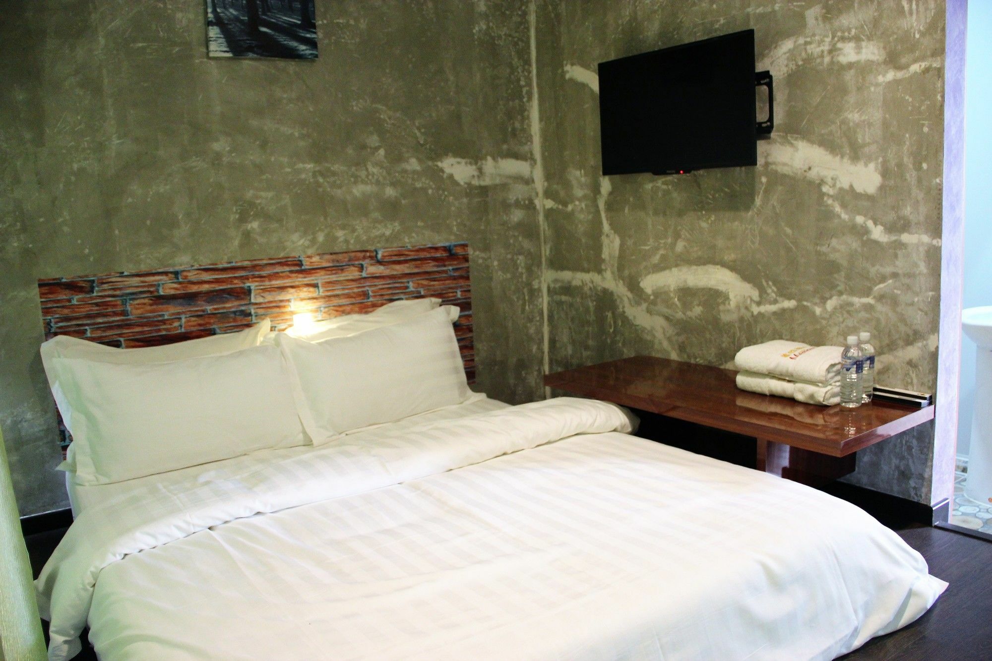 Oyo 1119 Memoire Express Hotel Kuching Exterior photo